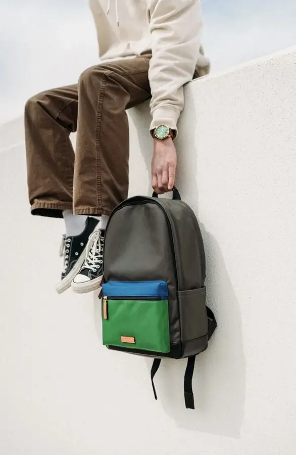 Mochila Tricolor Urbana — LS Confecções
