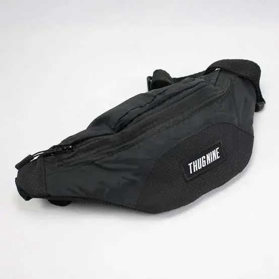 Pochete streetwear personalizada fabricada pela LS Confecções